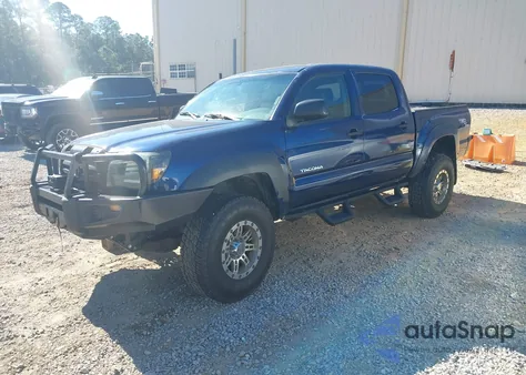 2006 Toyota Tacoma Base V6 z USA, uszkodzony, nr VIN 3TMLU42N96M004331